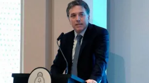 Nicolás Dujovne: "Vamos a seguir teniendo problemas macroeconómicos hasta no corregir el gasto público"