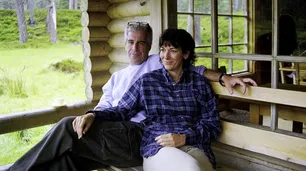 La "madama" de Epstein: la atroz historia de Ghislaine Maxwell, condenada a 20 años de cárcel