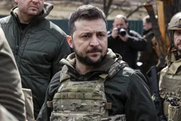 Paracaidistas sobre Kiev: Zelenski narró cómo intentaron matarlo al inicio de la guerra