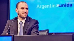 Viento de frente: la economía caerá más este año por el impacto del virus