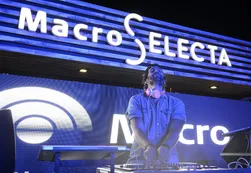Banco Macro ofreció un recital exclusivo de Maxi Trusso en Pinamar