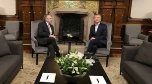 Mauricio Macri y Alberto Fernández se reunieron por una hora