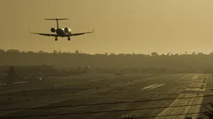 Avión sanitario en Río Grande: qué pudo haber generado el accidente aéreo