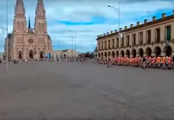 Empezó la campaña: escracharon a Macri en Luján