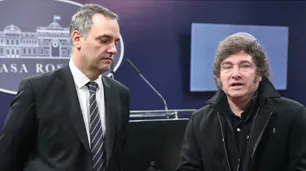 "Nuestro mejor momento": el gobierno de Javier Milei aprovecha el escándalo de Alberto Fernández para gestionar en silencio