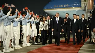 Trump llegó a Beijing para la cumbre del "G2": comercio, Irán y tierras raras en la agenda bilateral con Xi Jinping