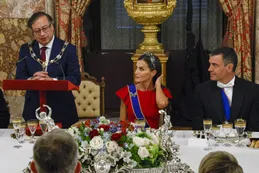 El presidente de Colombia se negó a usar frac en el Palacio Real de Madrid: "Es un símbolo de las élites"