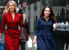 Stella Morris, la novia de Assange, protestó contra su extradición