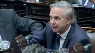 Miguel Angel Pichetto: "Ante conflictos institucionales, es mejor invertir en una republiqueta africana"