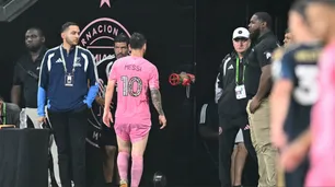 Messi salió con aparentes molestias durante el partido del Inter de Miami y encendió las alarmas a 17 días del Mundial
