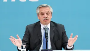 El tren fantasma y el dólar complican a Alberto Fernández