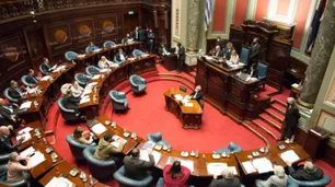 Uruguay aprobó la nueva ley de reforma previsional que eleva la edad jubilatoria a 65 años