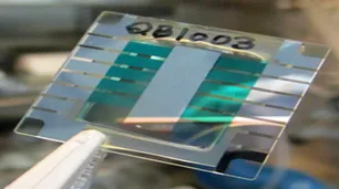 La batería cuántica que podría cargarse casi al instante ya funciona en laboratorio