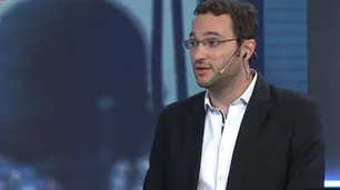 José Natanson: "La crisis económica es culpa de Chávez y el giro autoritario es culpa de Maduro"