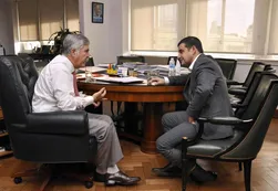 Inesperada crítica de YPF al rol de De Vido en la importación de gas