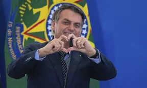 El nuevo Bolsonaro: con Covid-19 y lleno de "paz y amor"