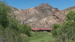 Cómo es la lujosa estancia de Máxima Zorreguieta en Bariloche donde pasa Navidad y año nuevo