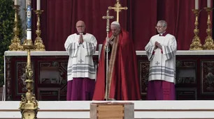 "Benedicto, fiel amigo del Esposo": la nueva edición de L'Osservatore Romano homenajea al Papa fallecido