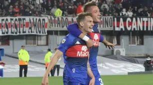 El tigre domó el circo y el Pincha se bajó del torneo