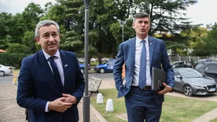 Los intendentes de Santa Fe y Rosario presionan a Passerini para que estudie la legalización de Uber, Didi y Cabify