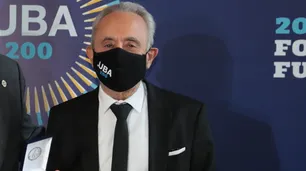 Pedro Cahn tras recibir el Premio PERFIL: "La transformación del Covid en endemia es posible"