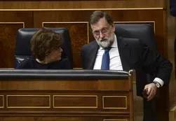 Rajoy sacó a Puigdemont y puso a su vicepresidenta al frente de Cataluña