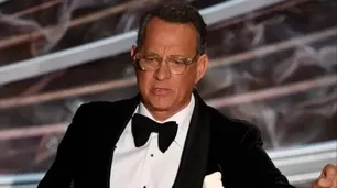 Tom Hanks alertó sobre un anuncio que usa un impostor creado por IA para suplantarlo
