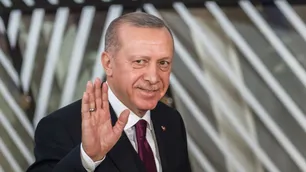 Turquía ratifica su salida de un tratado que protege a mujeres