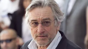 Una mujer intentó robarse los regalos de Navidad de Robert De Niro y terminó arrestada