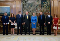 El rey Juan Carlos abdica tras 38 años de reinado