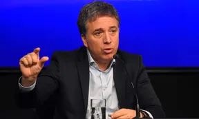 El día que Dujovne habló de la "bendición" que dejó el kirchnerismo: "Un nivel de deuda bajísimo"