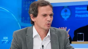 Lucas Llach compartió un tuit que tilda de "estafadores" al colectivo Hipotecados UVA