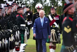 Carlos III viajará a Australia, que lo espera con políticos reacios y encuestas favorables