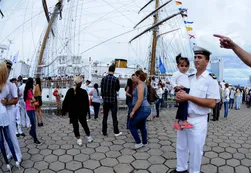 La Fragata Libertad comenzó un nuevo viaje por aguas internacionales