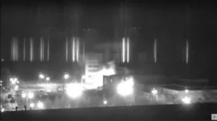 Lograron apagar el fuego en la central de Ucrania y Zelenski acusó a Putin de "terror nuclear"