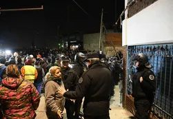 Quiénes son los policías detenidos por los allanamientos en La Salada
