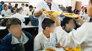 Para la UCA, casi la mitad de los chicos del conurbano recibe ayuda alimentaria
