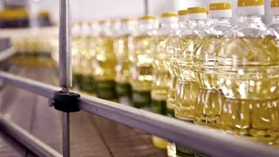 ¿Y el aceite? Polémica entre productores y supermercados por el faltante