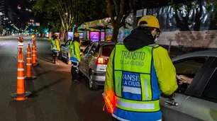 "Pero, mi vida, estamos en las Fiestas": las insólitas excusas en los controles de alcoholemia