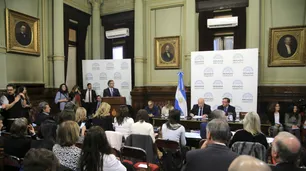 El ministro de Salud, criticado por propios y ajenos en el debate sobre el aborto