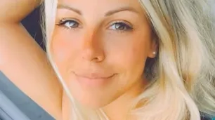 Una chica argentina murió al caer de un balcón en Kosovo y sospechan de su pareja