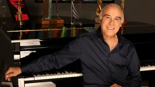Paz Martínez debuta en el streaming para celebrar sus 50 años de carrera