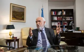 Gil Lavedra, del tribunal que enjuició a las Juntas: "Que los recuerdos de la democracia nos guíen en el camino de la ley y la justicia"