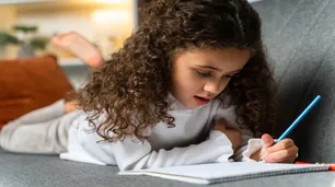 Educación financiera: cómo enseñarles a ahorrar a los chicos