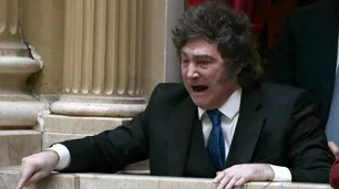 Javier Milei cruzó al periodismo, en medio de un fuerte bloqueo a la prensa en Casa Rosada