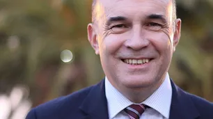 Para el vice del Club Político Argentino, la comisión directiva busca "suprimir a las minorías"