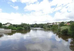 Fuertes crecidas en los lagos de Córdoba por intensas lluvias