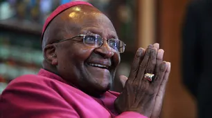 Murió Desmond Tutu, el obispo que mantuvo la luz en la Sudáfrica oscura del apartheid