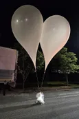 Guerra de provocaciones: Corea del Sur prohibió una canción y Corea del Norte le mandó unos extraños globos con basura