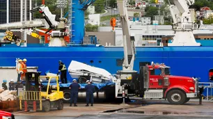 Los escrombros del submarino Titán fueron hallados con "presuntos restos humanos" y trasladados a Canadá